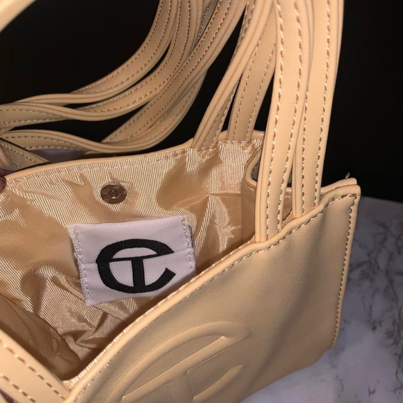 Nude telfar mini bag - Picture 3 of 4